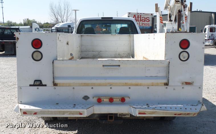 image for item DD9283 2007 Ford F450 Super Duty utility truck
