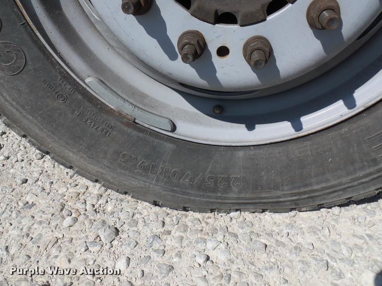 image for item DD9283 2007 Ford F450 Super Duty utility truck