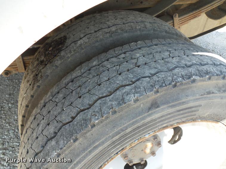 image for item DD9283 2007 Ford F450 Super Duty utility truck