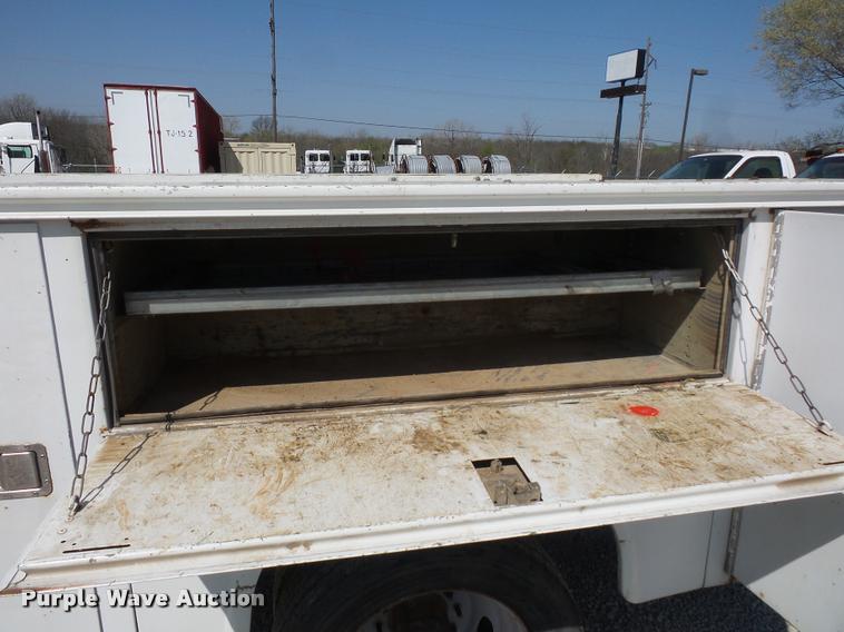 image for item DD9283 2007 Ford F450 Super Duty utility truck