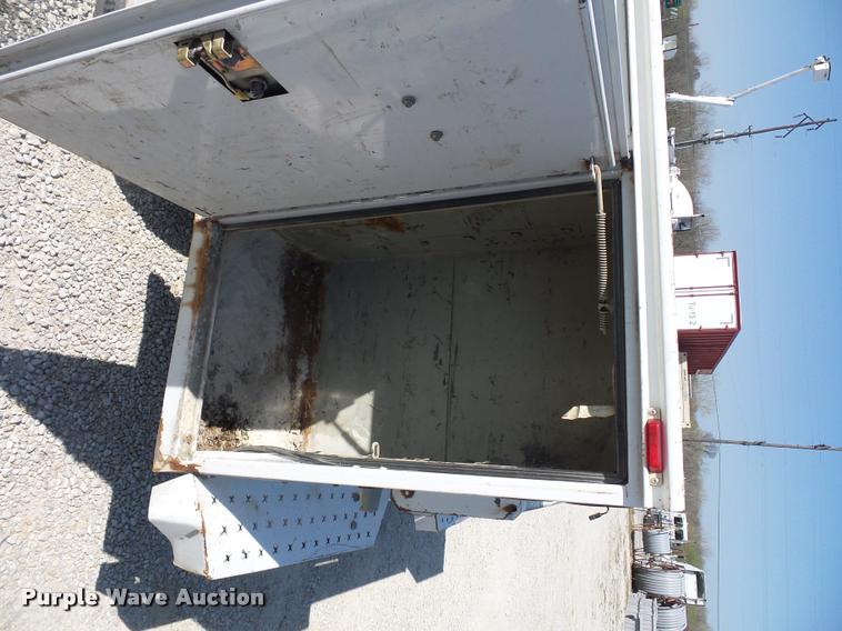 image for item DD9283 2007 Ford F450 Super Duty utility truck