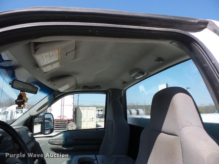 image for item DD9283 2007 Ford F450 Super Duty utility truck