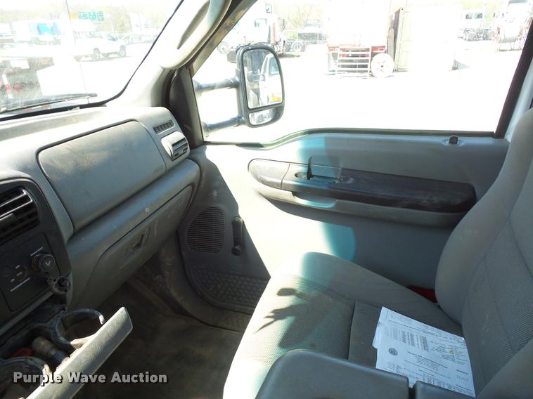 image for item DD9283 2007 Ford F450 Super Duty utility truck