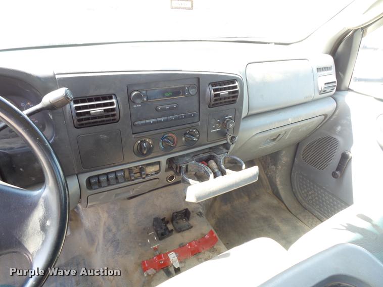 image for item DD9283 2007 Ford F450 Super Duty utility truck