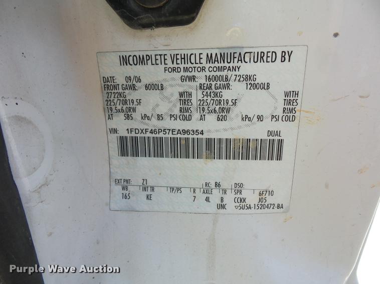 image for item DD9283 2007 Ford F450 Super Duty utility truck