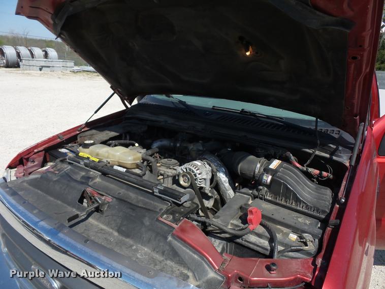 image for item DD9284 2002 Ford F350 Super Duty bucket truck