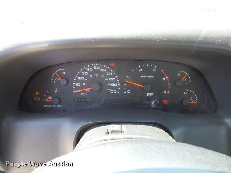 image for item DD9284 2002 Ford F350 Super Duty bucket truck