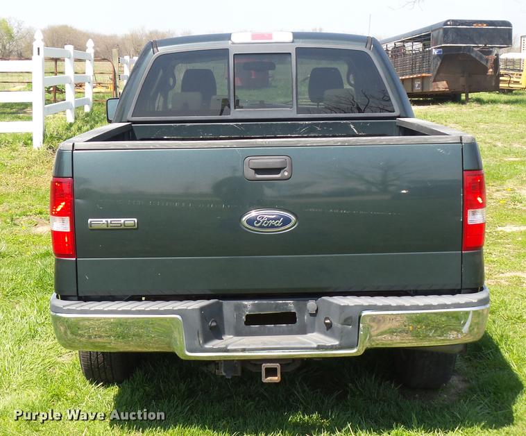 image for item DD9286 2004 Ford F150 SuperCrew pickup truck
