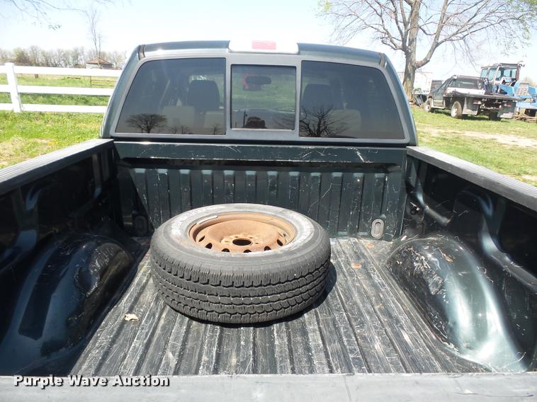 image for item DD9286 2004 Ford F150 SuperCrew pickup truck