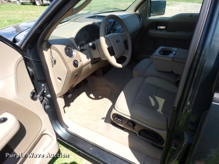 image for item DD9286 2004 Ford F150 SuperCrew pickup truck