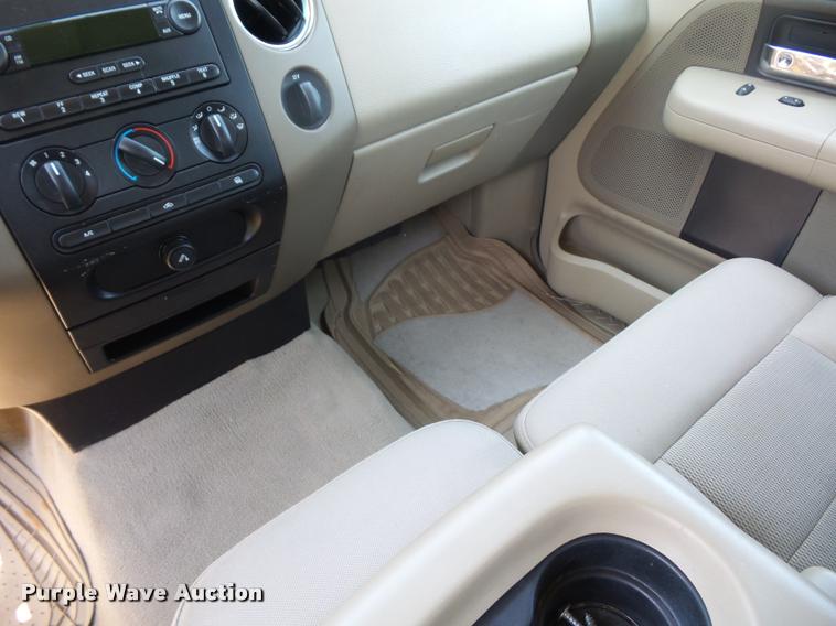 image for item DD9286 2004 Ford F150 SuperCrew pickup truck