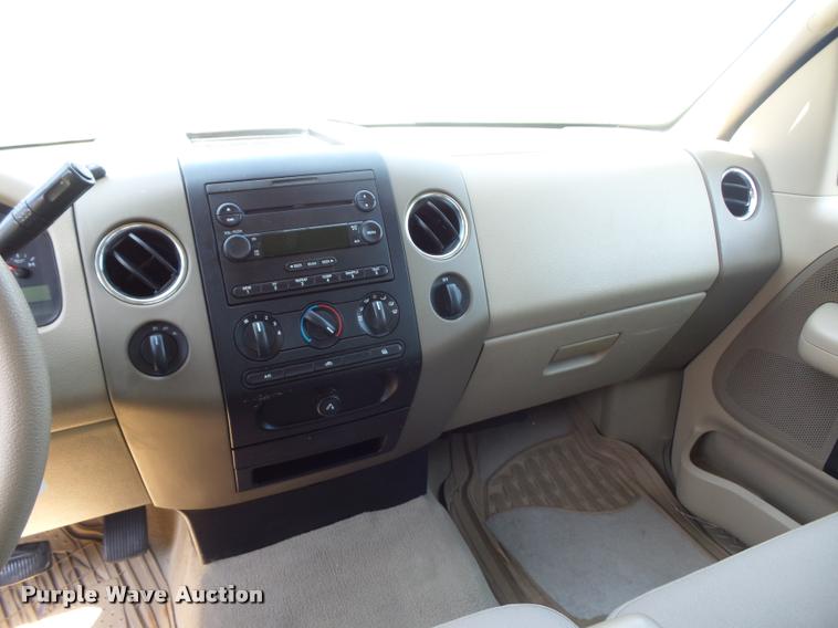 image for item DD9286 2004 Ford F150 SuperCrew pickup truck