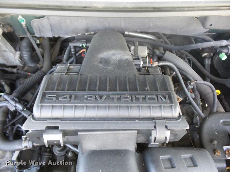 image for item DD9286 2004 Ford F150 SuperCrew pickup truck