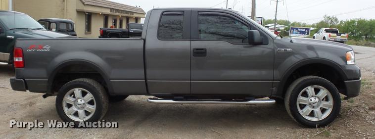 image for item DD9304 2007 Ford F150 SuperCab pickup truck