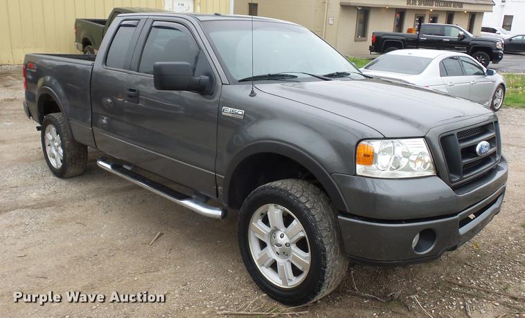 image for item DD9304 2007 Ford F150 SuperCab pickup truck