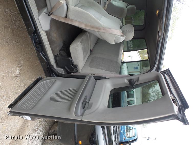 image for item DD9305 2001 Ford F350 Super Duty SuperCab pickup truck