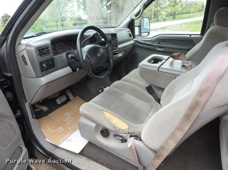 image for item DD9305 2001 Ford F350 Super Duty SuperCab pickup truck