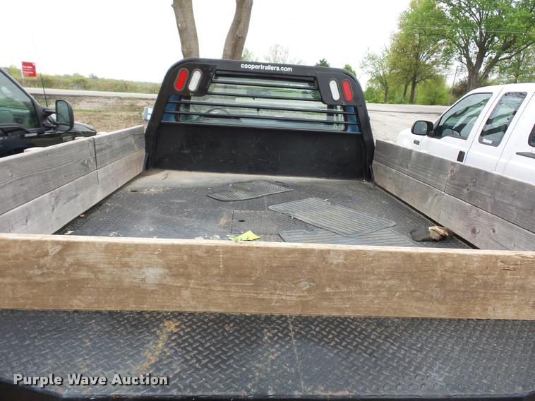 image for item DD9306 1988 Ford F250 HD flatbed pickup truck