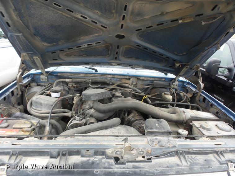 image for item DD9306 1988 Ford F250 HD flatbed pickup truck