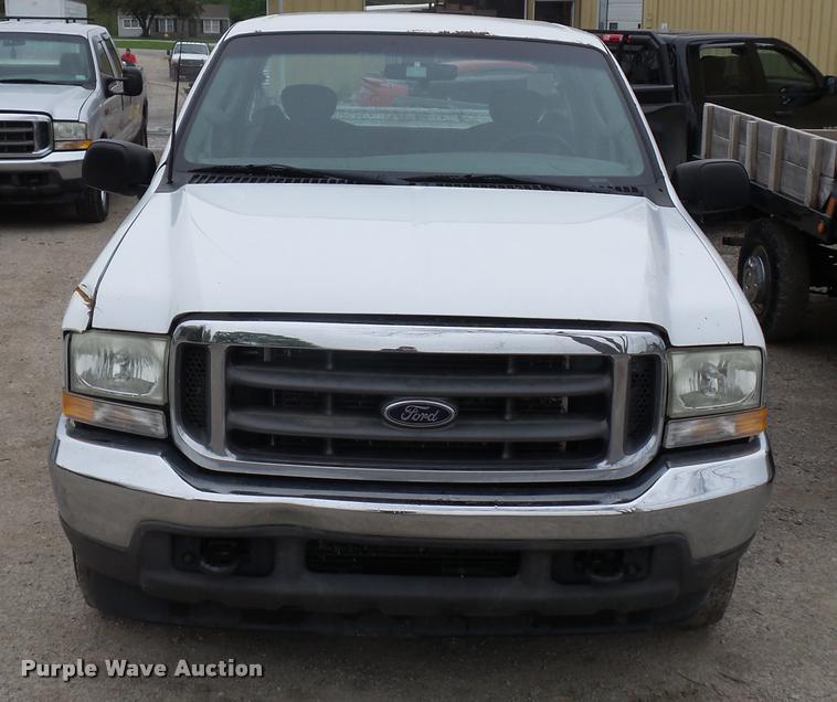image for item DD9307 2003 Ford F250 Super Duty SuperCab pickup truck