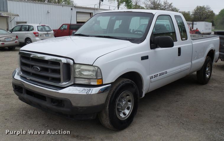 image for item DD9307 2003 Ford F250 Super Duty SuperCab pickup truck