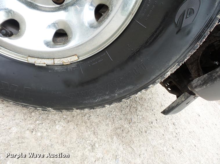 image for item DD9307 2003 Ford F250 Super Duty SuperCab pickup truck