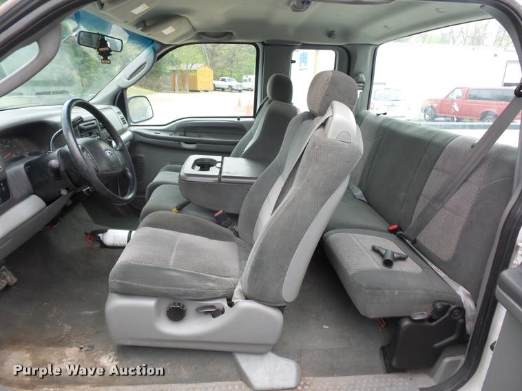 image for item DD9307 2003 Ford F250 Super Duty SuperCab pickup truck