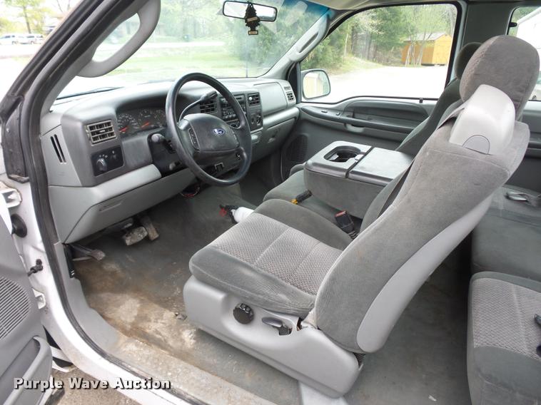 image for item DD9307 2003 Ford F250 Super Duty SuperCab pickup truck