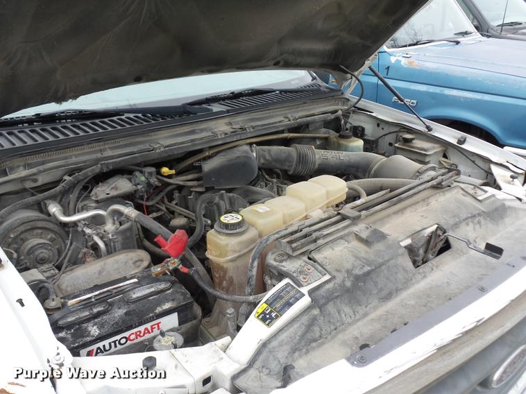 image for item DD9307 2003 Ford F250 Super Duty SuperCab pickup truck