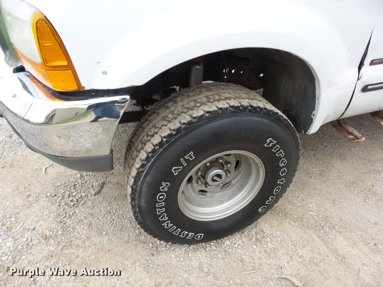 image for item DD9309 2000 Ford F250 Super Duty SuperCab pickup truck