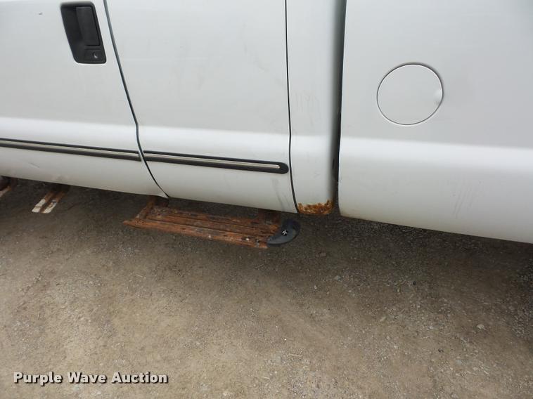 image for item DD9309 2000 Ford F250 Super Duty SuperCab pickup truck