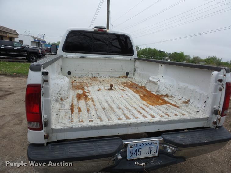 image for item DD9309 2000 Ford F250 Super Duty SuperCab pickup truck