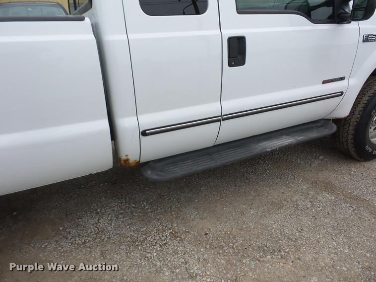 image for item DD9309 2000 Ford F250 Super Duty SuperCab pickup truck