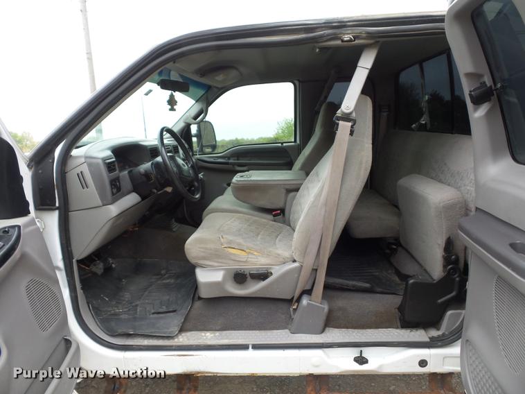 image for item DD9309 2000 Ford F250 Super Duty SuperCab pickup truck