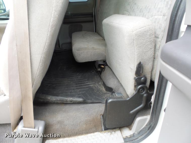 image for item DD9309 2000 Ford F250 Super Duty SuperCab pickup truck