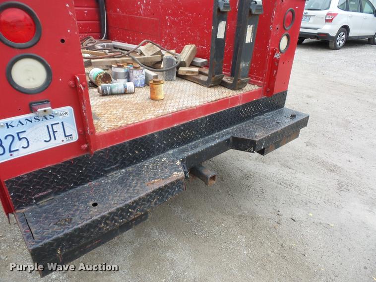 image for item DD9318 1995 Ford F250 HD utility truck