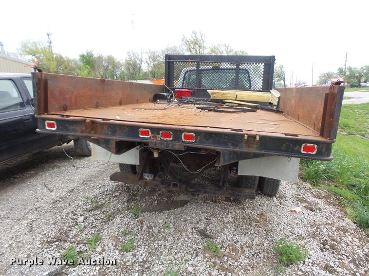 image for item DD9319 1992 Ford F450 Super Duty dump flatbed truck