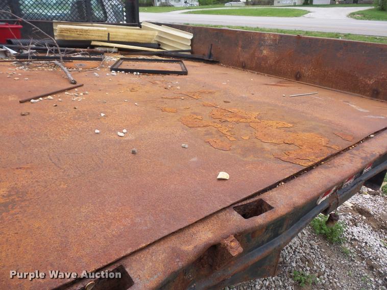 image for item DD9319 1992 Ford F450 Super Duty dump flatbed truck