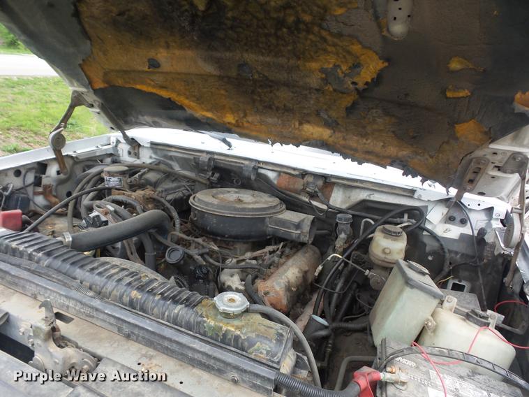 image for item DD9319 1992 Ford F450 Super Duty dump flatbed truck