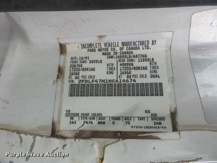 image for item DD9319 1992 Ford F450 Super Duty dump flatbed truck