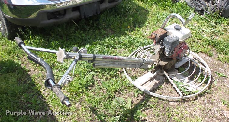 image for item DD9337 Razorback concrete trowel