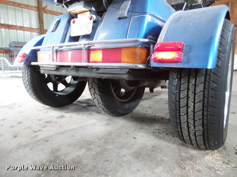 image for item DF9663 1985 Honda Goldwing GL1200 motorcycle