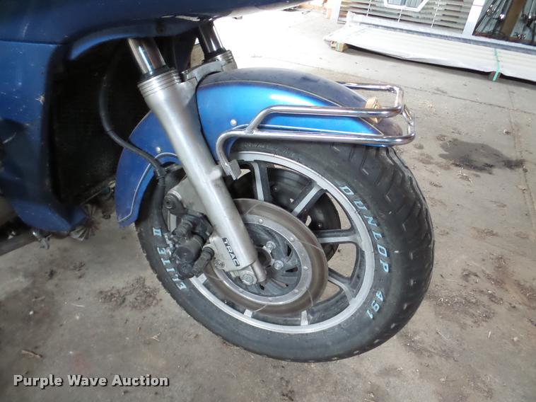 image for item DF9663 1985 Honda Goldwing GL1200 motorcycle