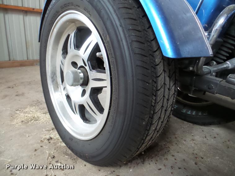 image for item DF9663 1985 Honda Goldwing GL1200 motorcycle