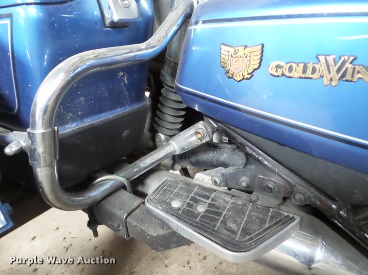 image for item DF9663 1985 Honda Goldwing GL1200 motorcycle