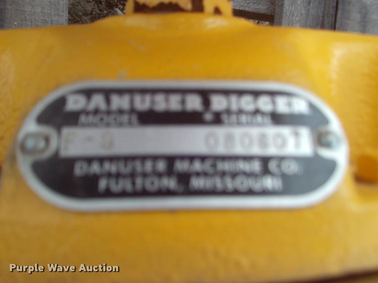 image for item DJ9763 Danuser F-8 post hole auger