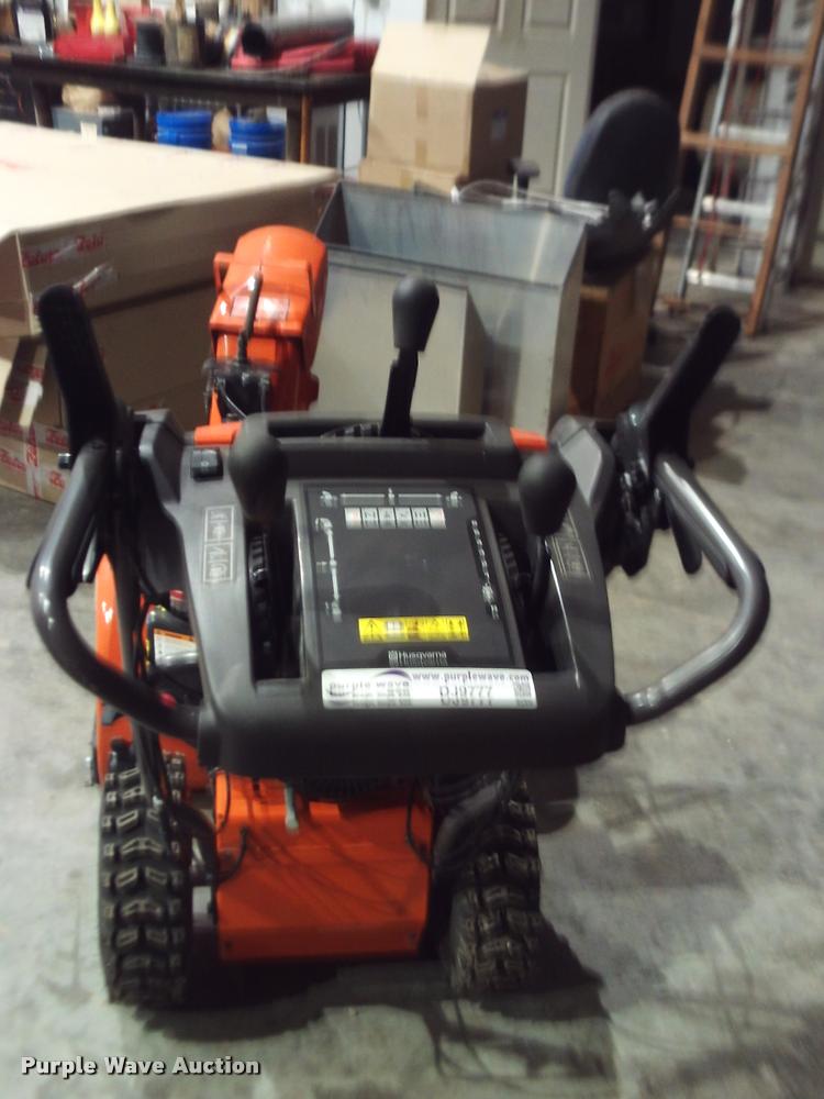 image for item DJ9777 Husqvarna ST227P snow blower