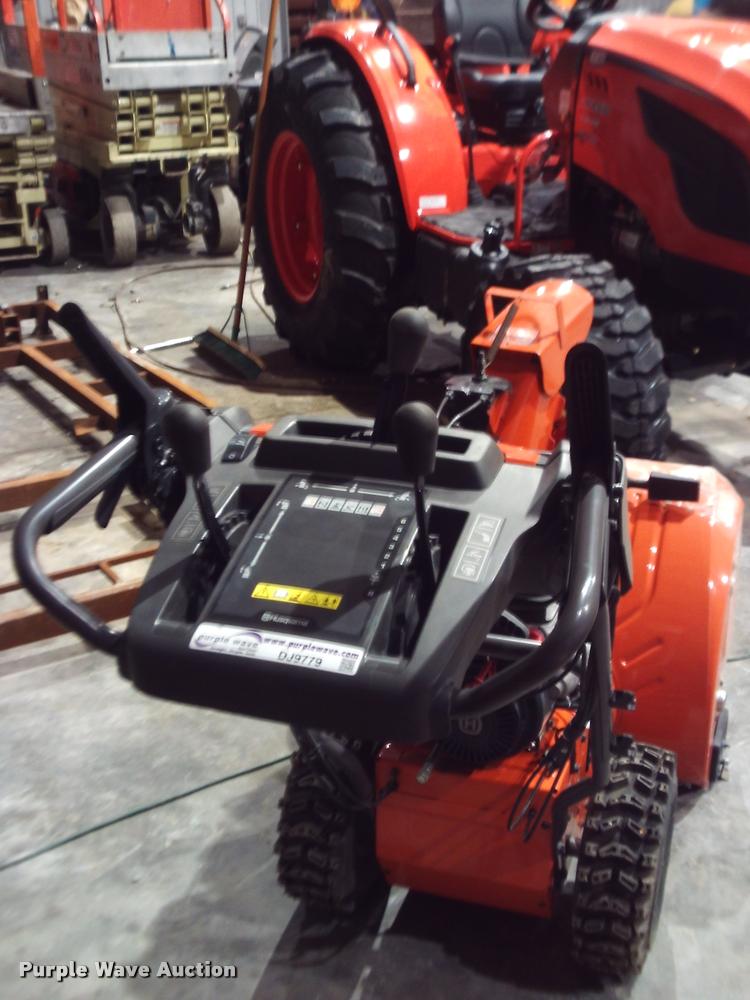 image for item DJ9779 Husqvarna ST227P snow blower