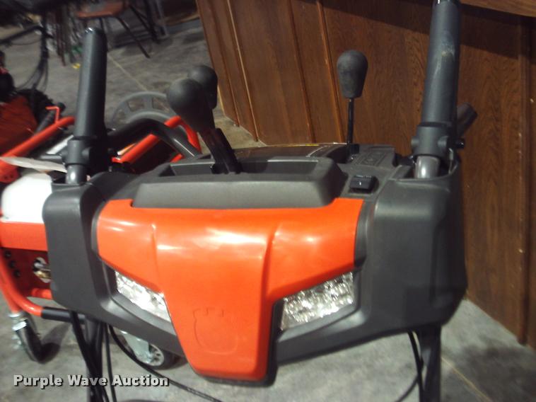 image for item DJ9779 Husqvarna ST227P snow blower