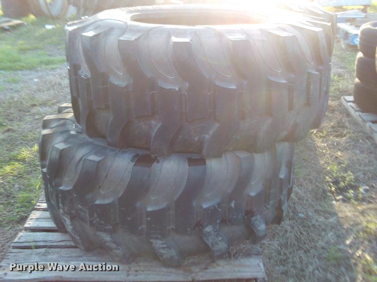 image for item DJ9785 (2) Titan 17.5L-24 R4 tires